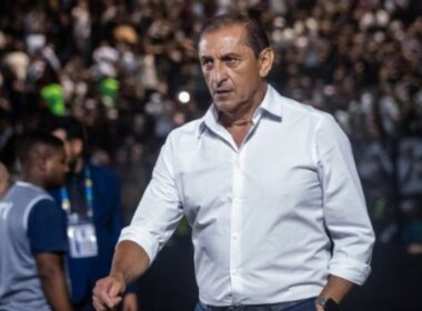 Quem é Ramón Diáz, técnico que caiu nas graças do torcedor do Vasco?